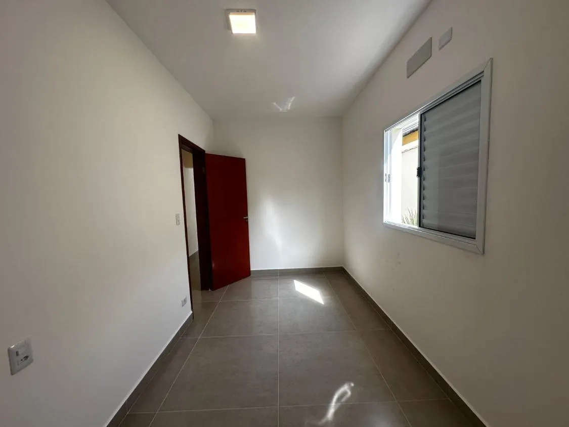 Imagem CASA NOVA COM PISCINA, 02 DORMITÓRIOS E DISPONÍVEL PARA VENDA E LOCAÇÃO LADO PISTA NA VILA ATLÂNTICA EM MONGAGUÁ