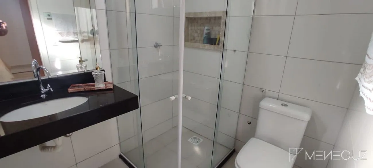 Imagem Exuberante apartamento de 3 quartos, elegantemente mobiliado, oferecendo conforto e sofisticação