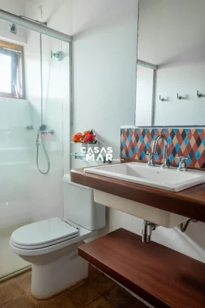 Imagem Casa de Luxo em Condomínio Fechado na Praia do Espelho, Porto Seguro-BA - 3 Quartos, 3 Suítes, Piscina e Varanda Ampla!