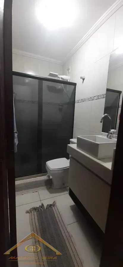 Imagem Casa em Condomínio para Venda em Cabo Frio / RJ no bairro Palmeiras