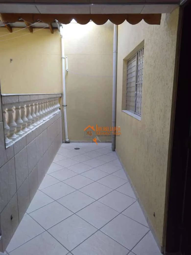 Imagem Casa com 3 dormitórios à venda, 170 m² por R$ 710.000,00 - Jardim Pinhal - Guarulhos/SP