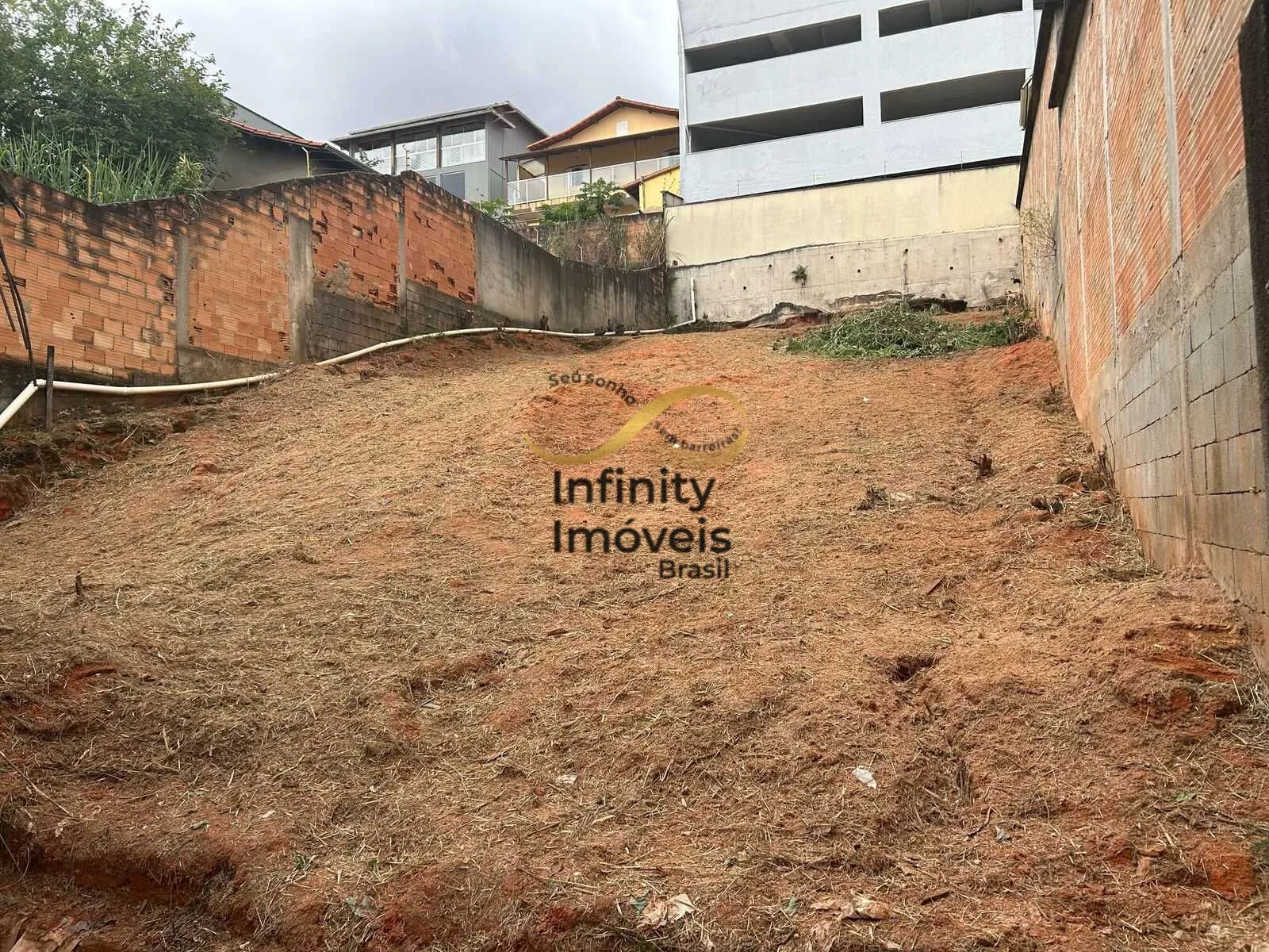 Imagem Loteamento à venda no bairro João Pinheiro - Belo Horizonte/MG