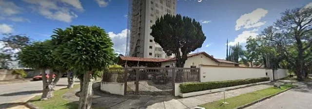 Foto do imóvel Casa à venda 5 Quartos, 2 Suites, 7 Vagas, 821M², Jardim das Nações, Taubaté - SP