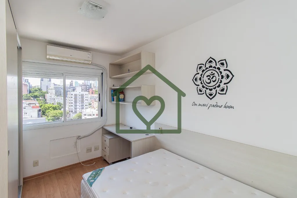 Imagem Excelente apartamento mobiliado no bairro Rio Branco com 91 m² de área privativa, distribuídos em...