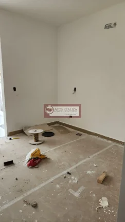 Imagem Vendo OPORTUNIDADE na Vila Ariete, Região de Campo Grande e Sabará, Sobrado de 108m² com 3 dormitórios, 1 suíte, sacada, 2 banheiros e 1 Lavabo, 2 vagas de garagem por R$720.000 para venda, Oportunidade, confira.