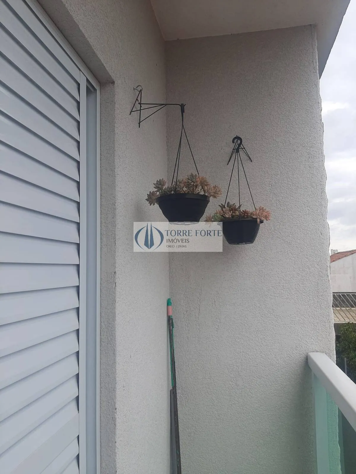 Imagem Sobrado em condominio cobertura com 3 suites 2 vagas na Vila Carrão.
