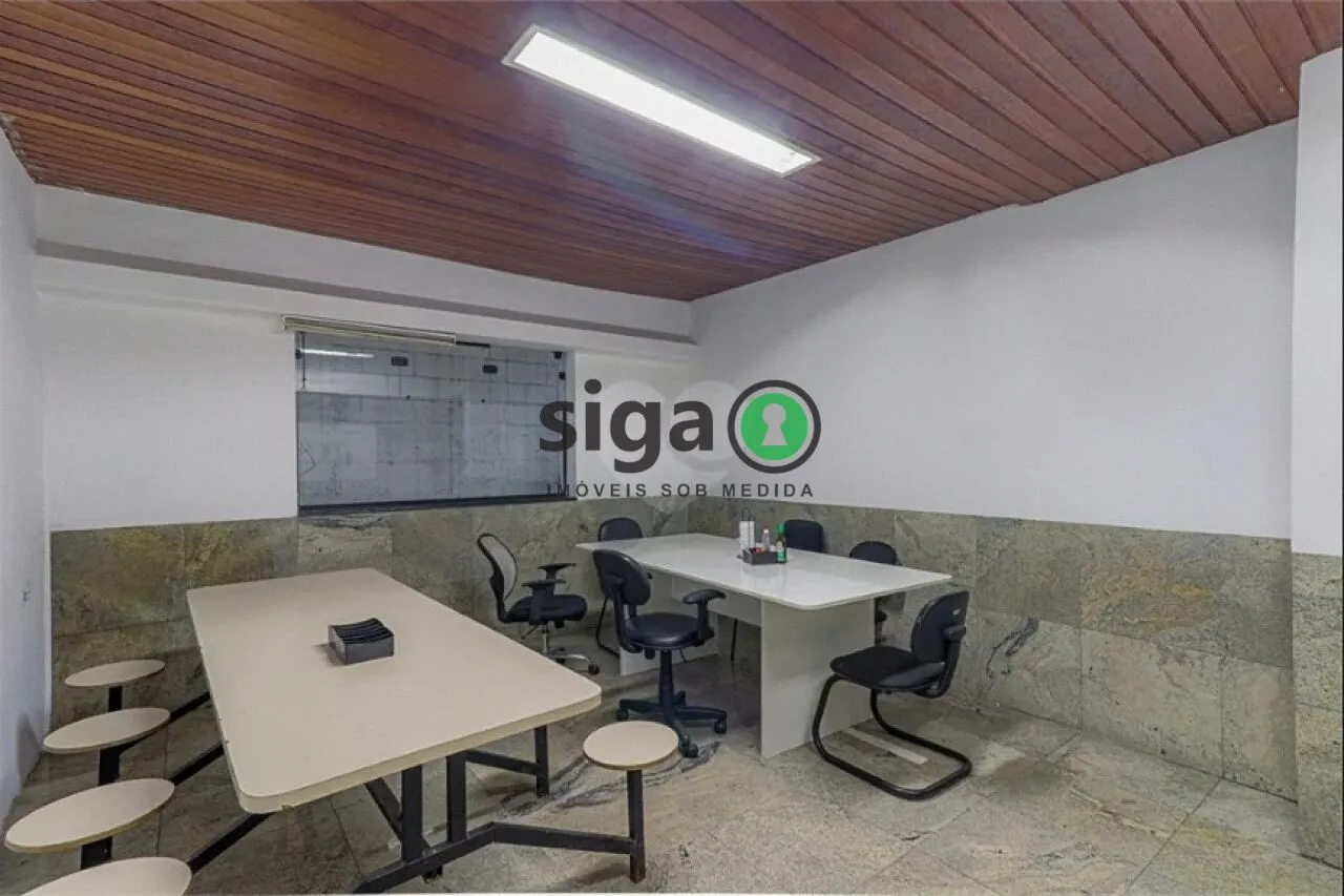 Imagem Casa Comercial de Alto Padrão de 1250 metros ao lado do JOCKEY CLUB