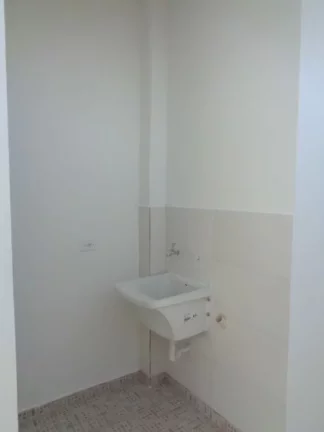 Imagem Casa Geminada 71 m 2 doms/1 Suíte 2 vagas próximo a praia
