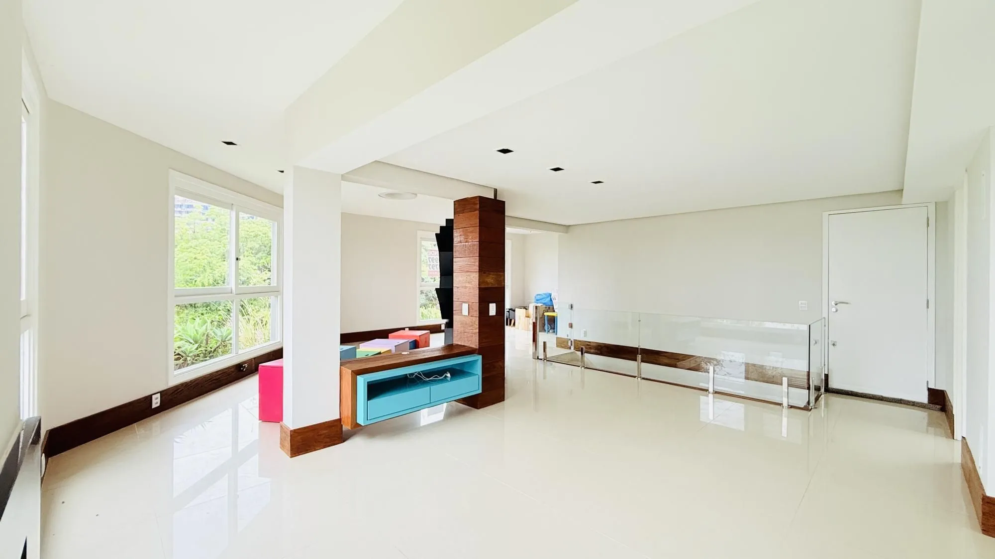 Imagem Cobertura Duplex de 318m com Piscina Privativa, Energia Solar e Vista Panorâmica