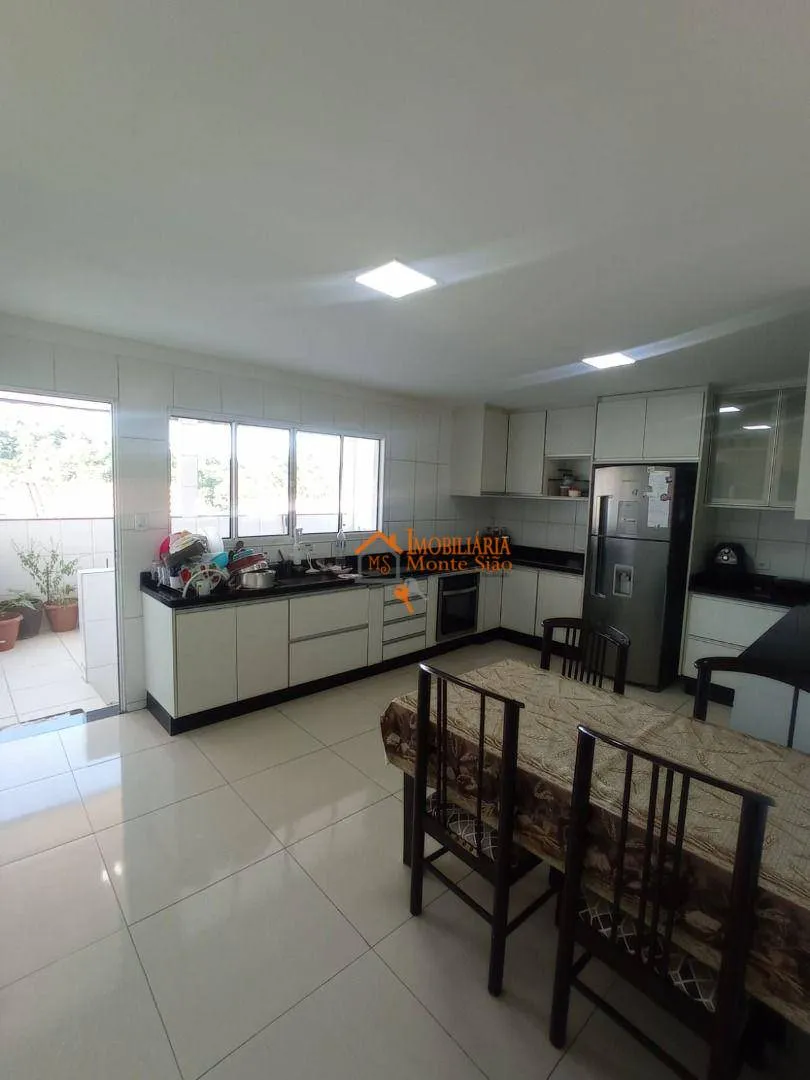 Imagem Sobrado com 5 dormitórios à venda, 200 m² por R$ 650.000,00 - Parque Flamengo - Guarulhos/SP