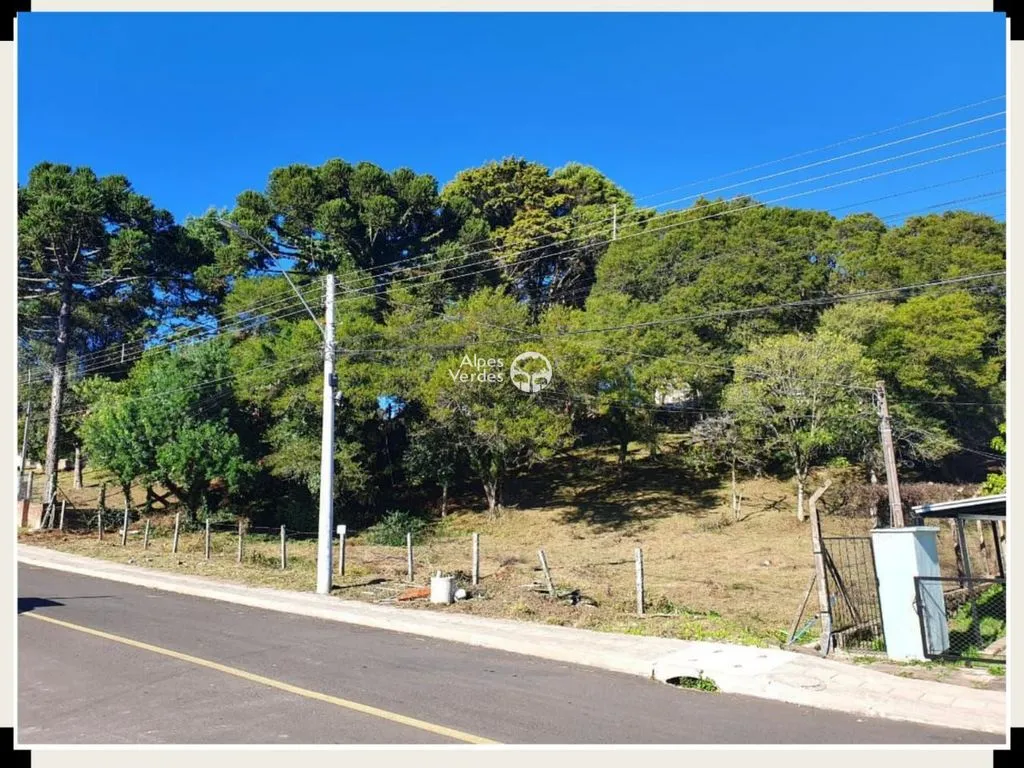 Imagem Terreno à venda, 1546 m2 por R$ 1.190.000,00 - Centro - Canela/RS