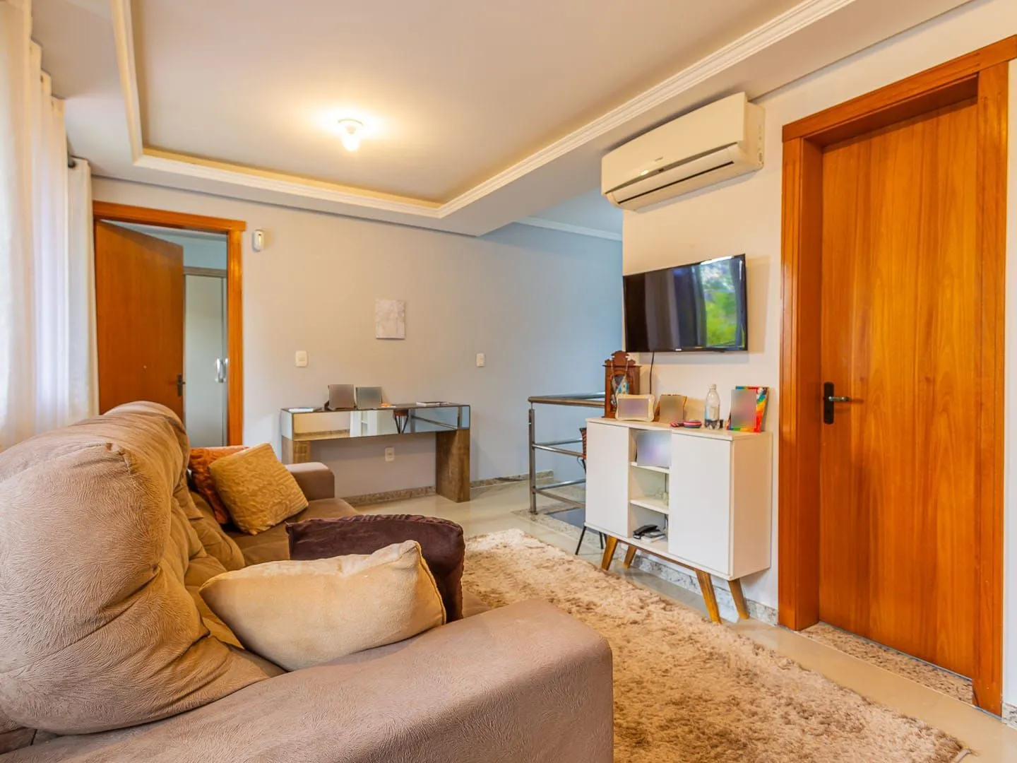 Imagem Casa 3 dormitórios com duas suítes bairro Jardim Floresta - Lindoia