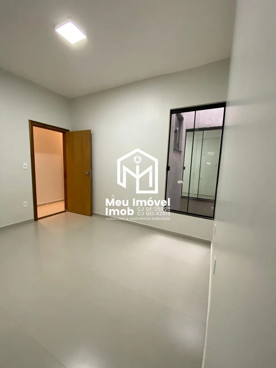 Imagem Casa 03 Quartos 1 Suíte 3 Vagas 120m² Luziânia/GO