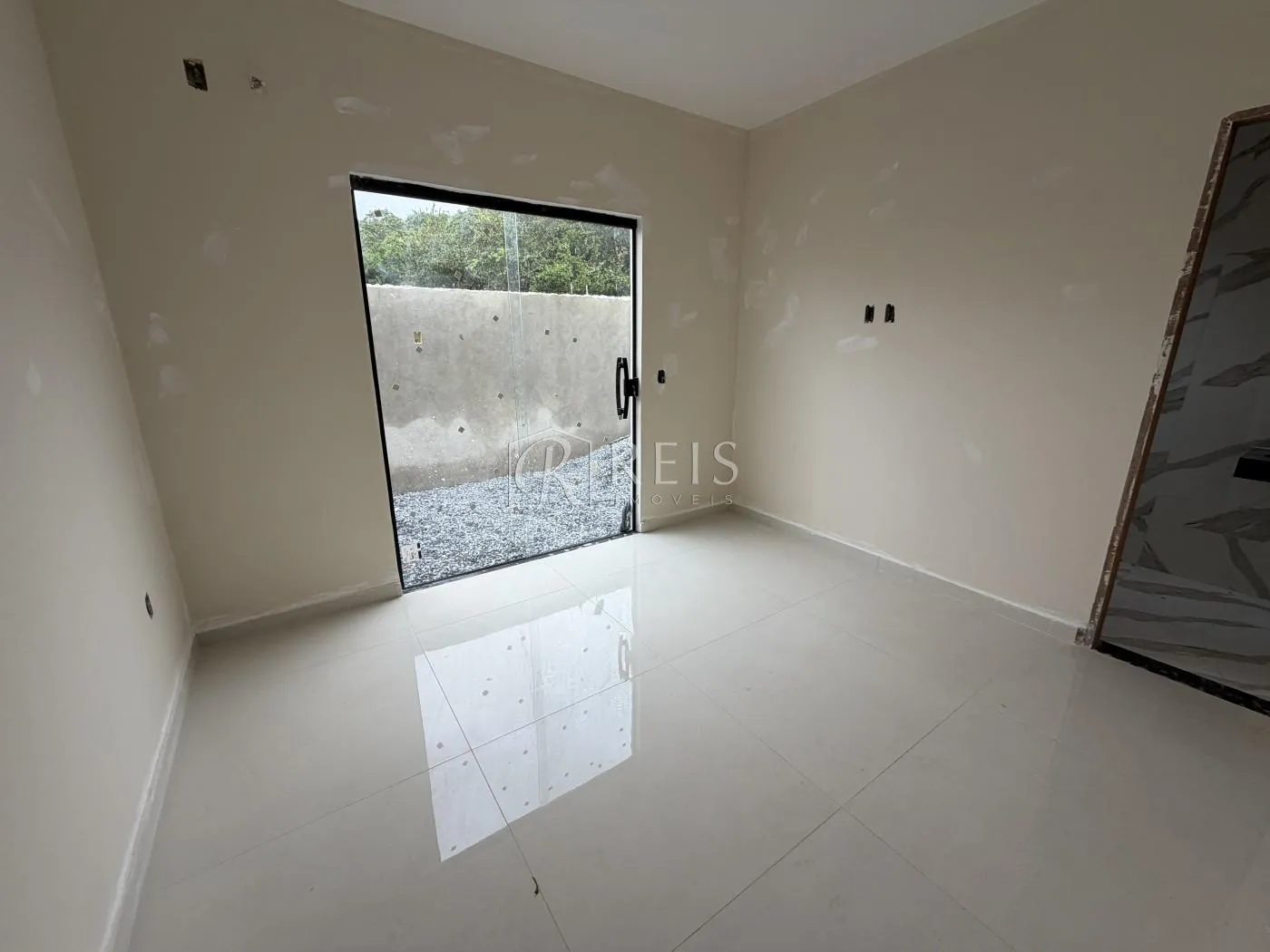 Imagem Casa para Venda em Rio das Ostras, Chácara Mariléa, 2 dormitórios, 1 suíte, 2 banheiros, 1 vaga