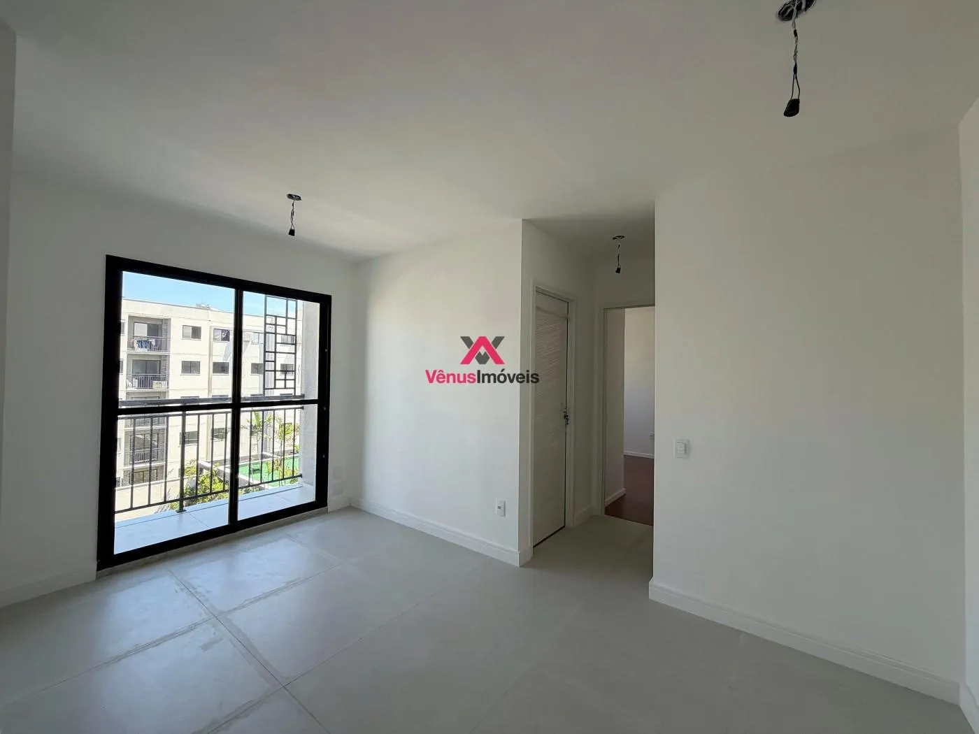 Imagem Apartamento para Venda em Rio de Janeiro, Jacarepaguá, 2 dormitórios, 1 suíte, 2 banheiros, 1 vaga