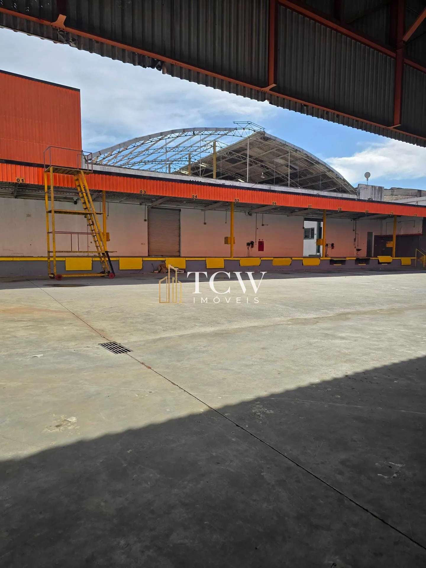 Imagem Galpão Logístico para Locação em Guarulhos | 6.500 m² | Próximo à Rodovia Presidente Dutra e Ayrton Senna