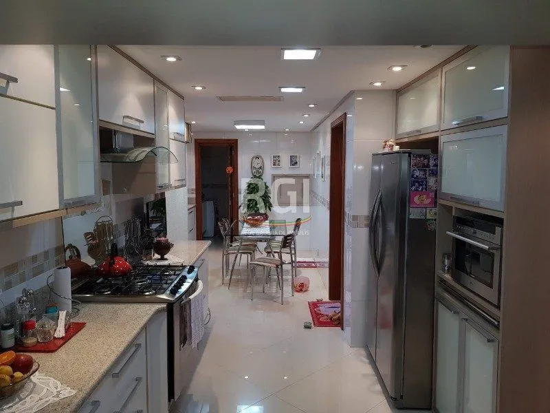 Imagem Casa para Venda - 300m², 3 dormitórios, sendo 1 suites, 4 vagas - Ipanema