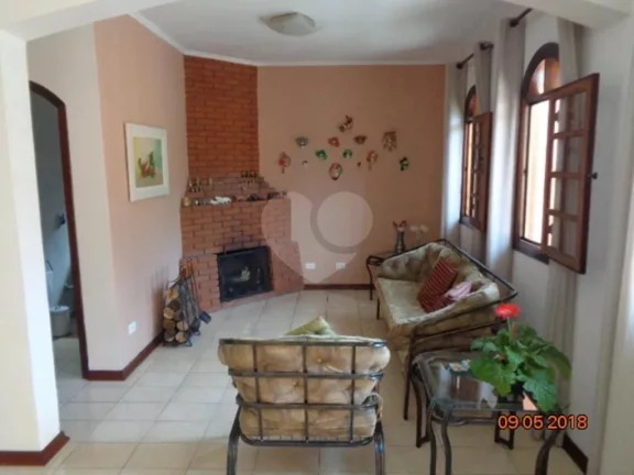 Imagem Casa Térrea à venda com 3 quartos, sendo 3 suítes, em Vila Sônia, São Paulo - SP