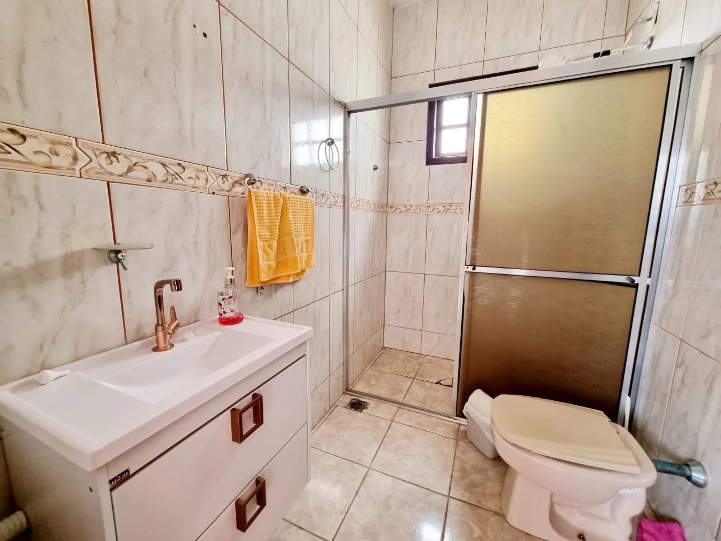 Imagem Casa à venda 4 Quartos, 4 Suites, 3 Vagas, 300M², Nova Guará, Guaratinguetá - SP