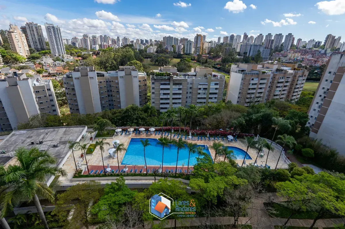 Imagem Cobertura para venda em Paraíso do Morumbi com 3 quartos, sendo 2 suítes, 236m²