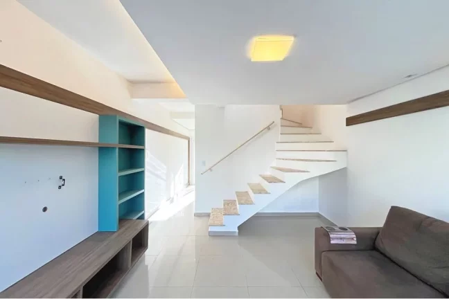 Imagem Casa para venda no bairro Guarujá em Porto Alegre