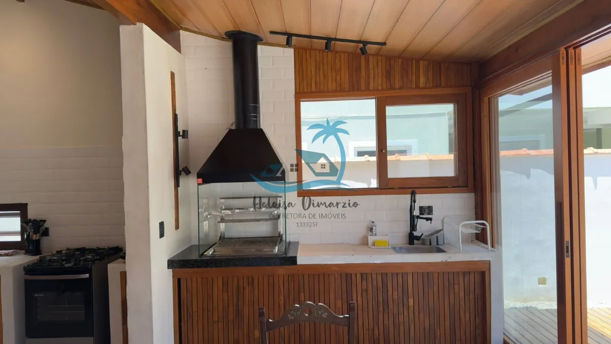 Imagem Casa térrea a venda no melhor bairro de Ubatuba, Barra da Lagoa, próximo à rua Guarani.