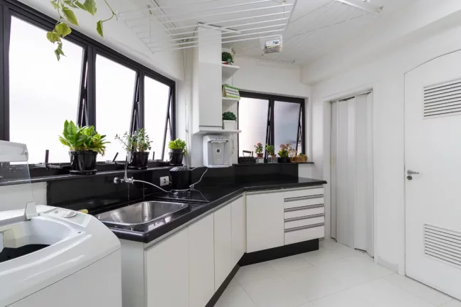 Imagem Apartamento à venda em São Paulo, Aclimação, com 3 quartos, 190m2