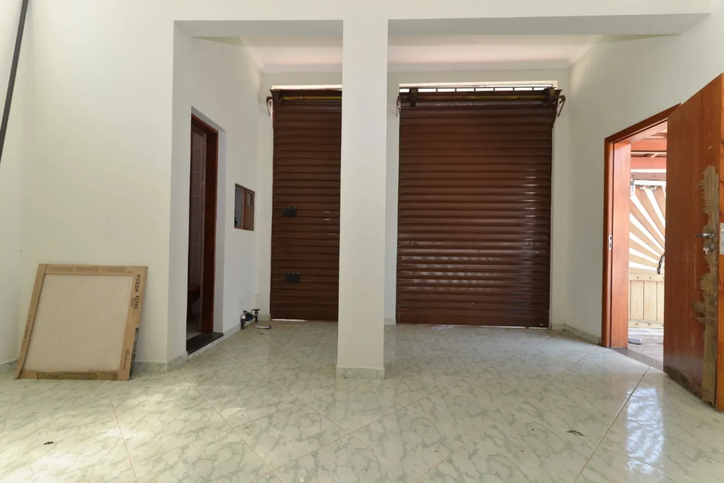 Imagem Casa à venda 2 Quartos, 1 Vaga, 220M², Chácara São Silvestre, Taubaté - SP