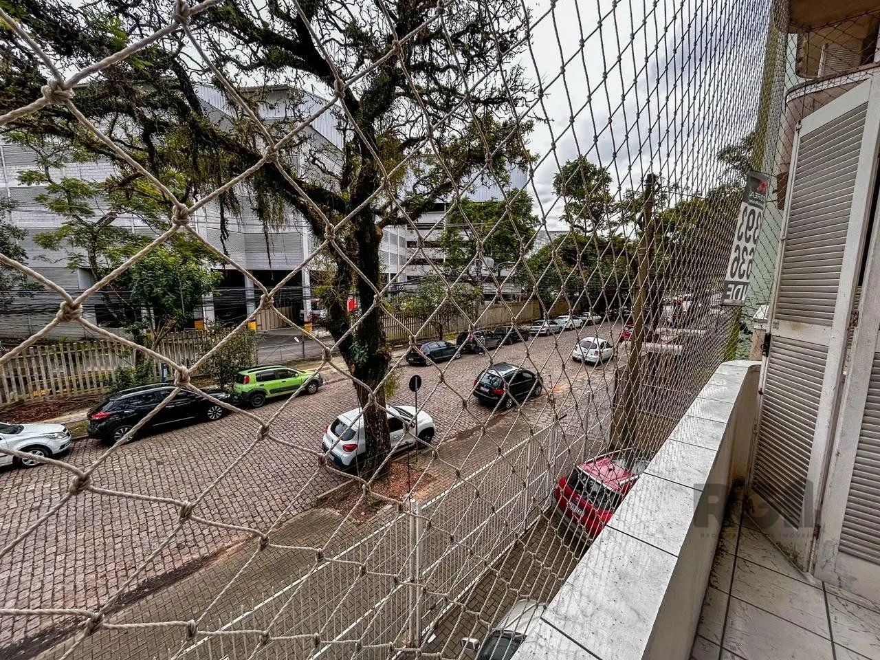 Imagem Apartamento com 3 quartos, 1 suíte, no bairro Rio Branco, Porto Alegre/RS