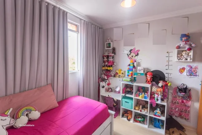 Imagem Localizado no bairro Fernão Dias, este apartamento oferece uma excelente oportunidade para quem bus...