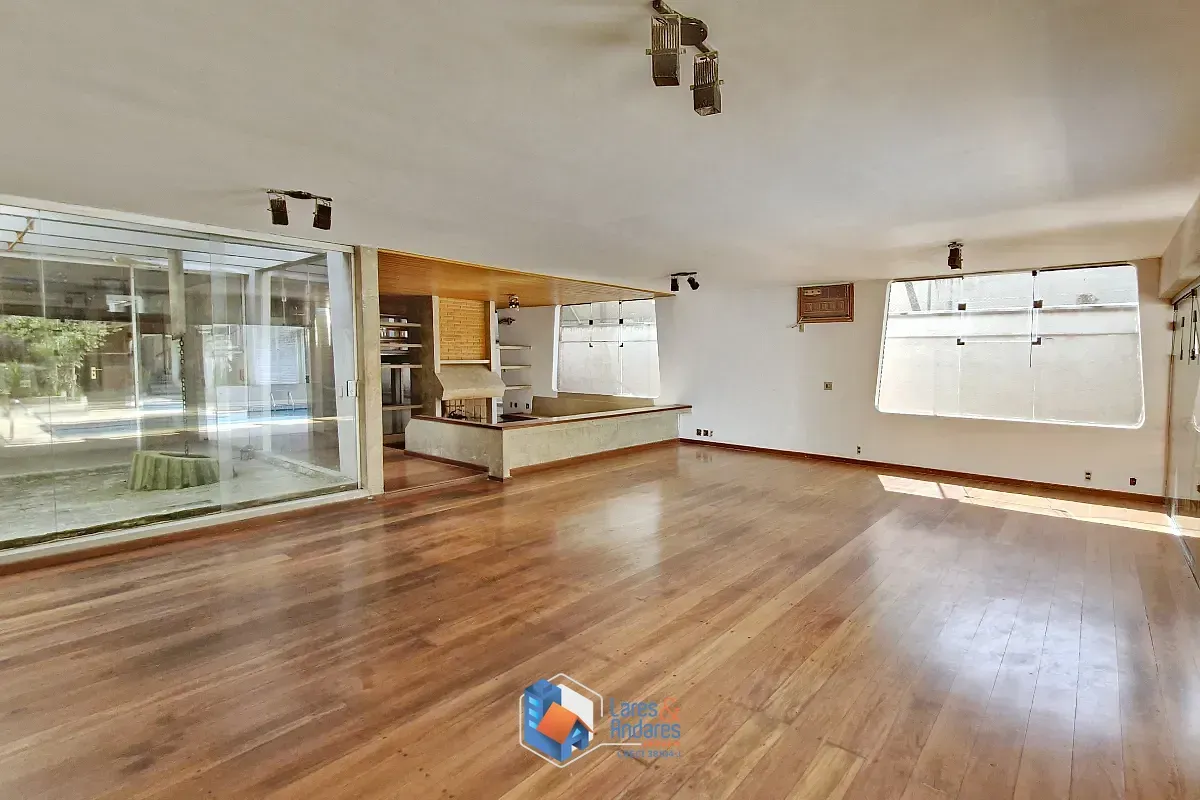 Imagem Casa para venda em Santo Amaro com 6 quartos, sendo 4 suítes, 570m²