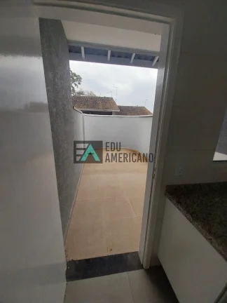 Imagem Casa térrea reformada condomínio vila Atibaia 2 dorm. Jd. São Felipe