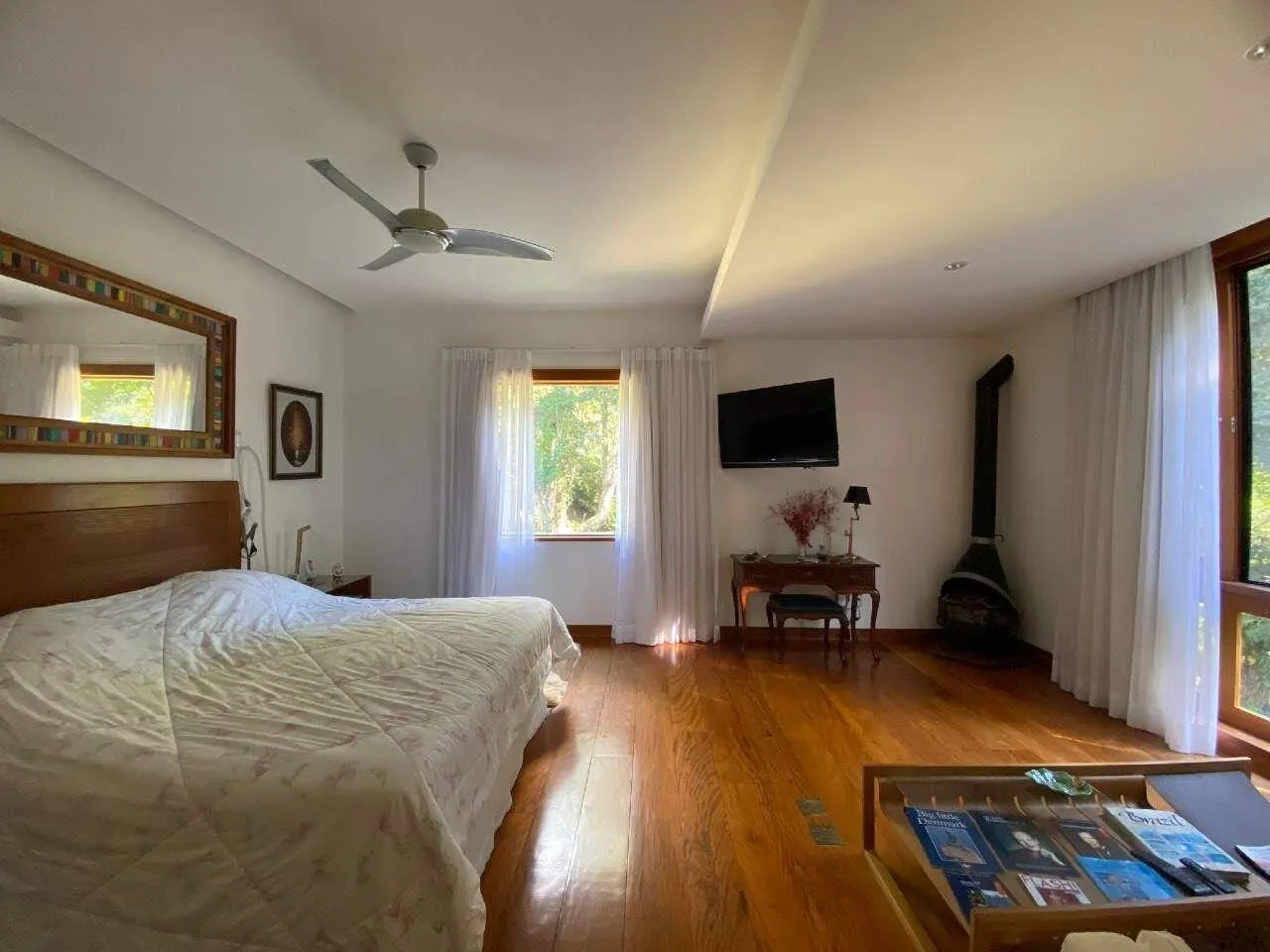 Imagem Casa em Condomínio para Venda em Petrópolis / RJ no bairro Itaipava
