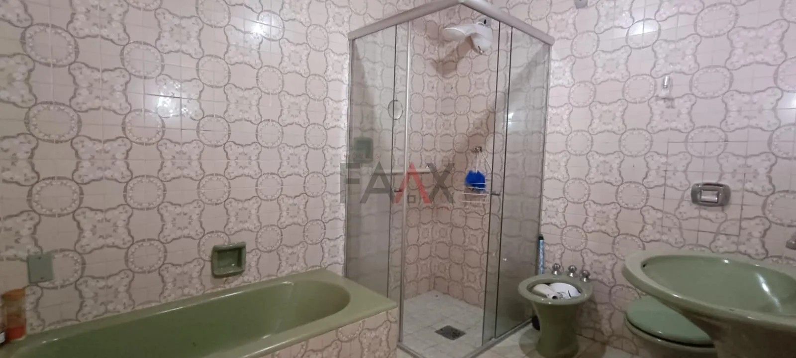 Imagem Casa com 5 dormitórios para venda,172.13 m², TRIANON, GUARAPUAVA - PR