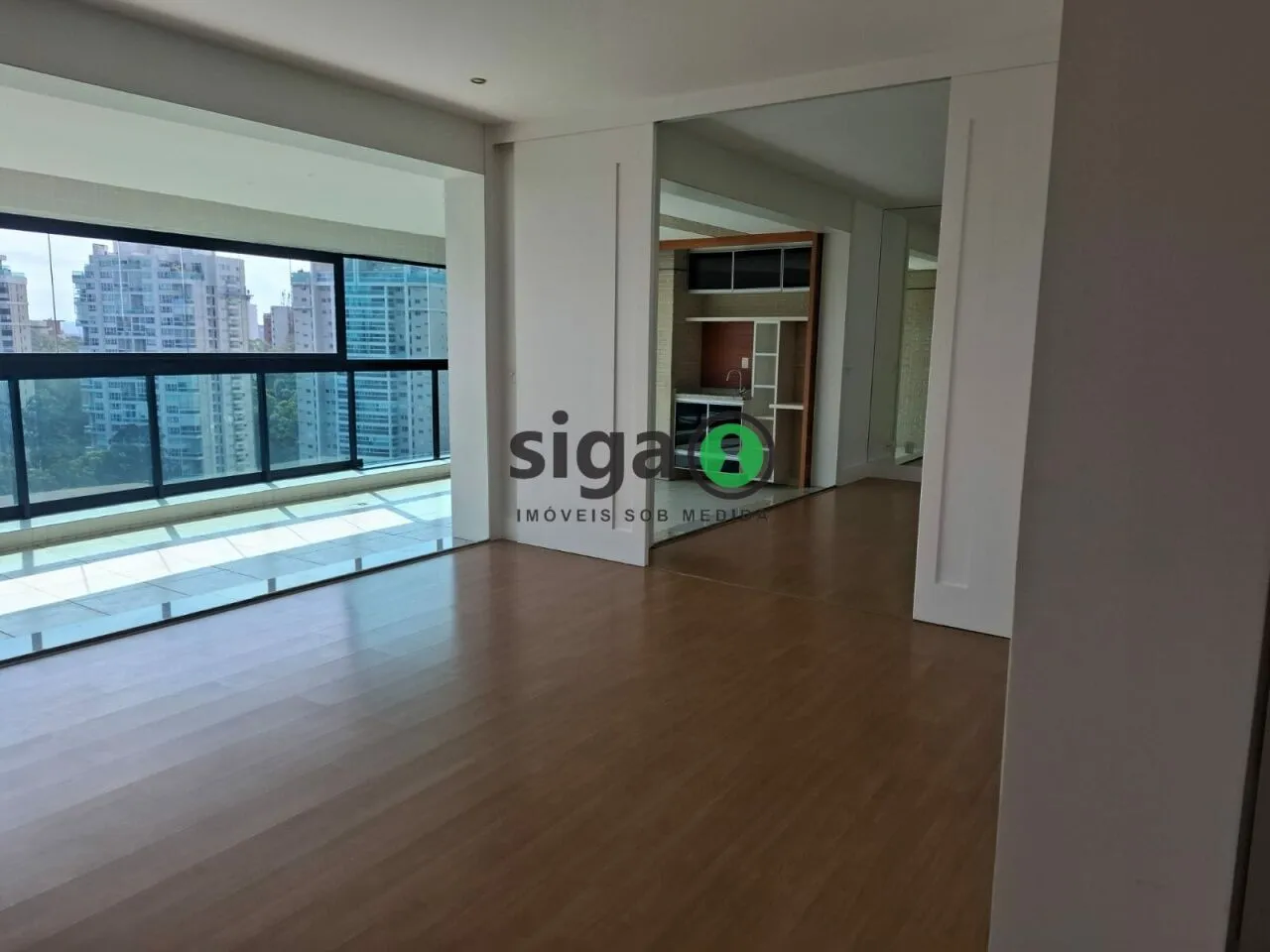 Imagem Cobertura de Luxo no Condomínio Villagio Panamby, Sofisticação, Conforto e Vista Deslumbrante