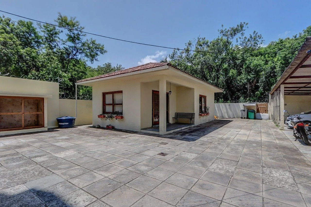 Imagem Apartamento de 3 Dormitórios com 104m² à Venda no Bairro Tristeza - Porto Alegre