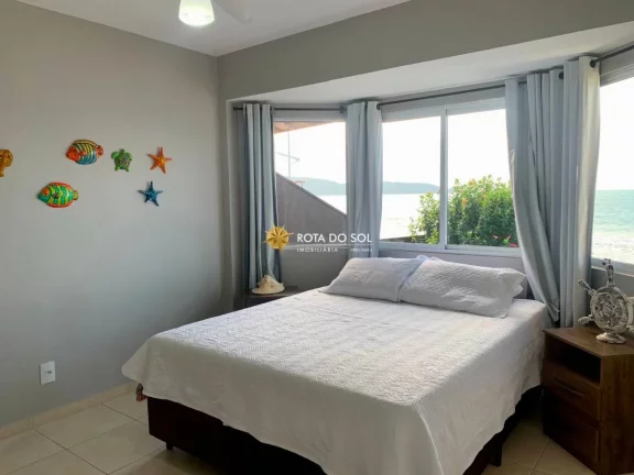 Imagem Casa Frente Mar à venda Praia Bombas Bombinhas SC