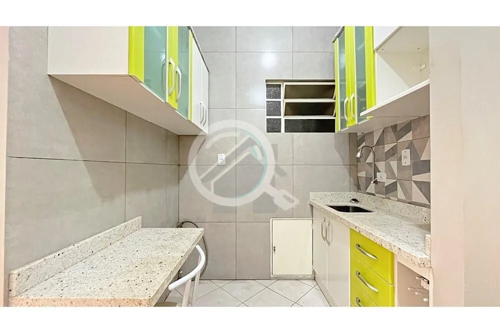 Imagem Excelente apartamento à venda, localizado na Avenida Alberto Bins, junto ao SENAC. Apartamento com ...