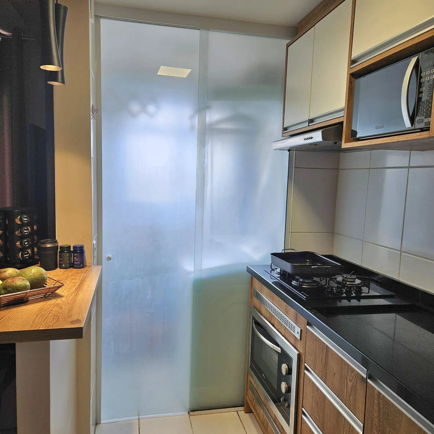 Imagem apartamento de 02 dormitórios com sacada e garagem