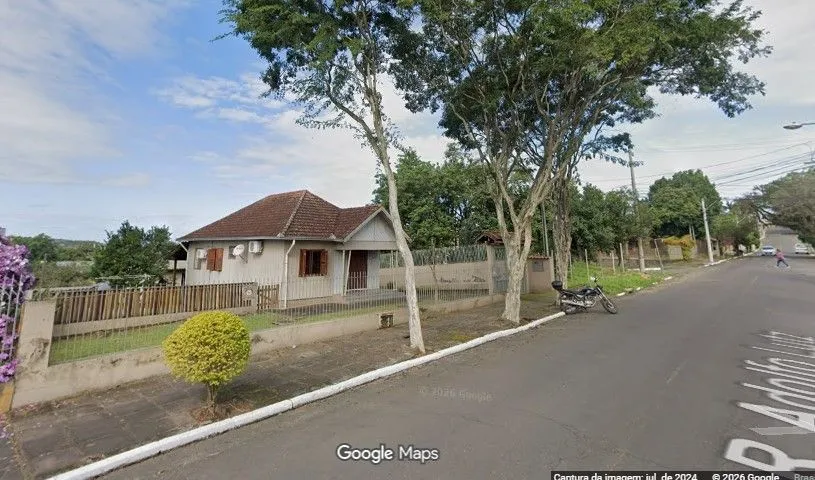 Imagem Casa / terreno 841,69 M² churrasqueira e piscina. Bairro Canudos, Novo Hamburgo