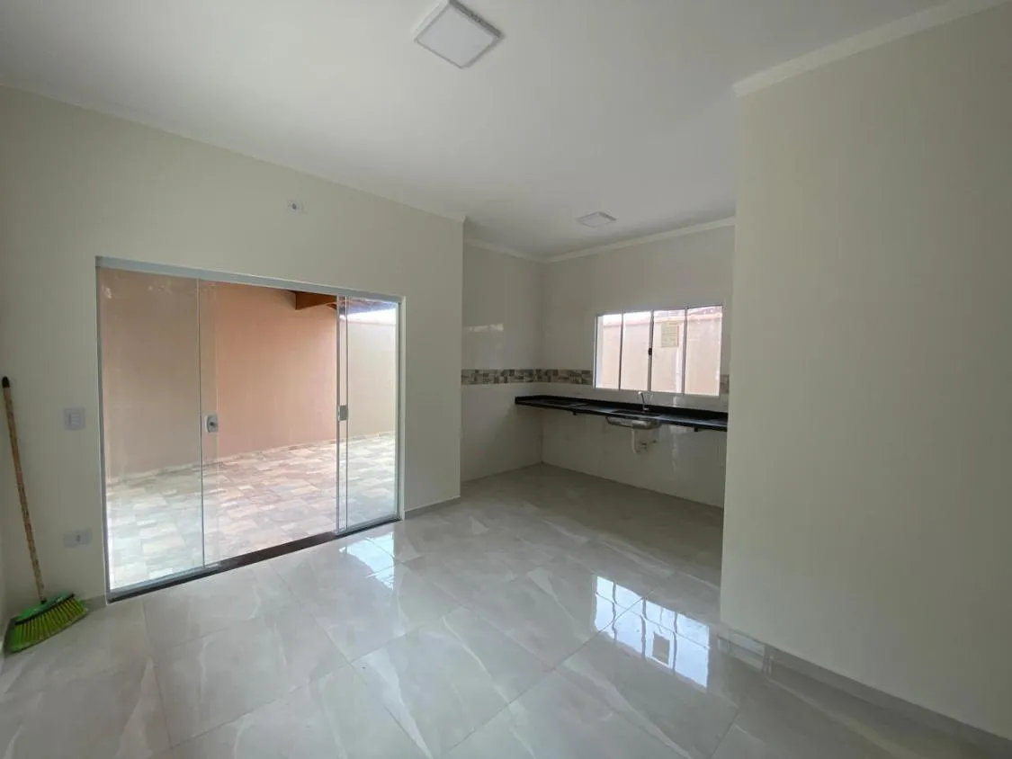 Imagem LONDA CASA COM PISICNA NO RAUL CURY