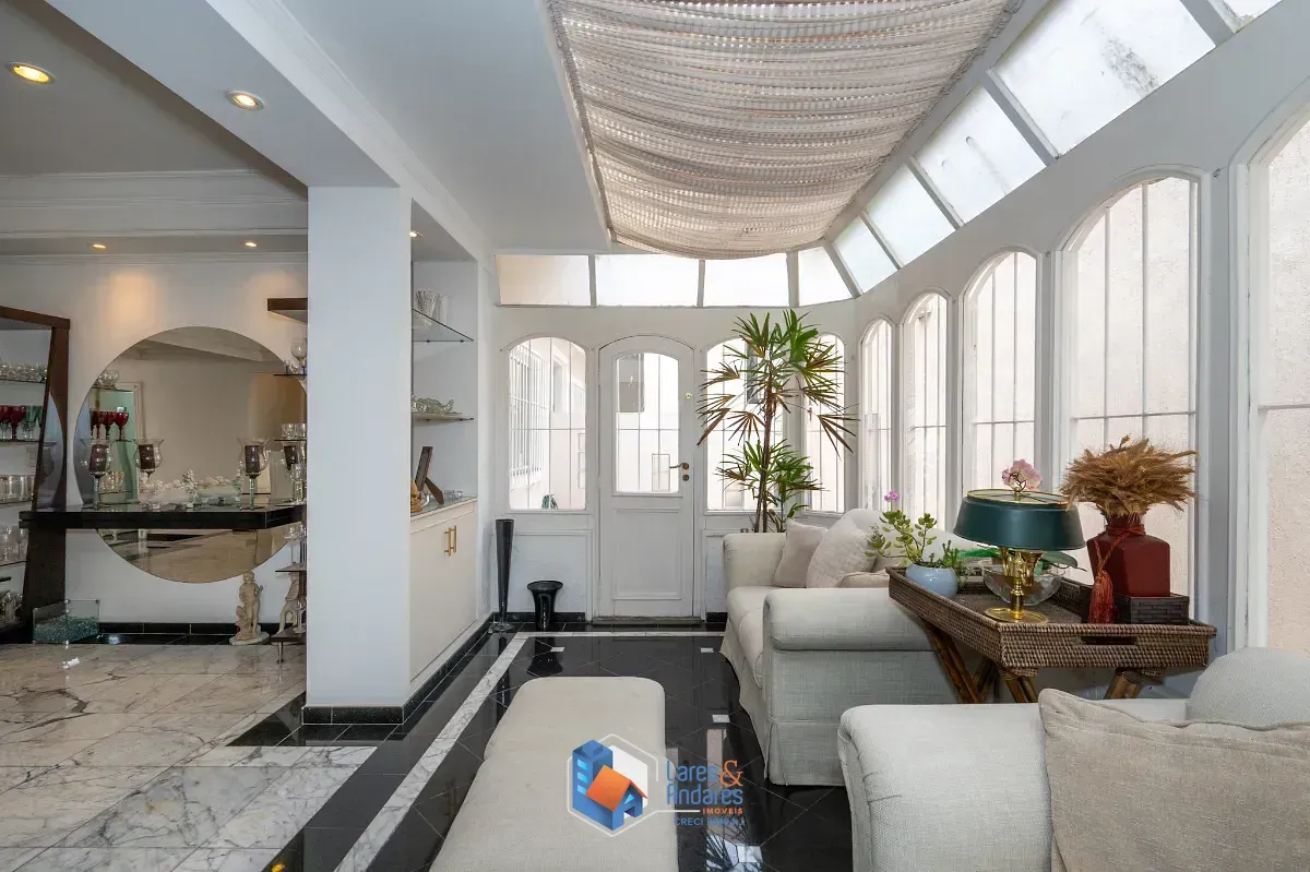 Imagem Casa para venda em Real Parque com 4 quartos, sendo 3 suítes, 433m²