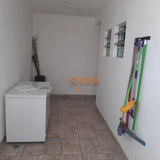 Imagem Sobrado com 4 dormitórios à venda, 400 m² por R$ 1.100.000,00 - Jordanópolis - Arujá/SP