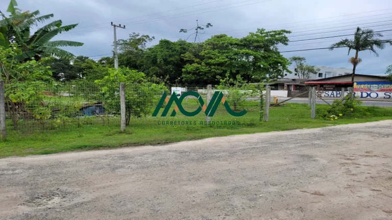 Imagem Terreno Comercial, frente asfalto e perto da praia! Oportunidade no Balneário Rio Gracioso