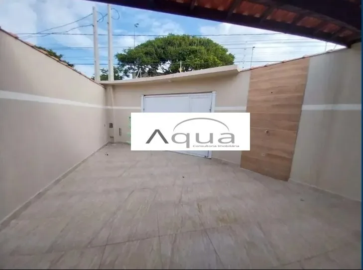 Imagem Casa para Venda em Mongaguá, Plataforma, 3 dormitórios, 1 suíte, 2 banheiros, 2 vagas