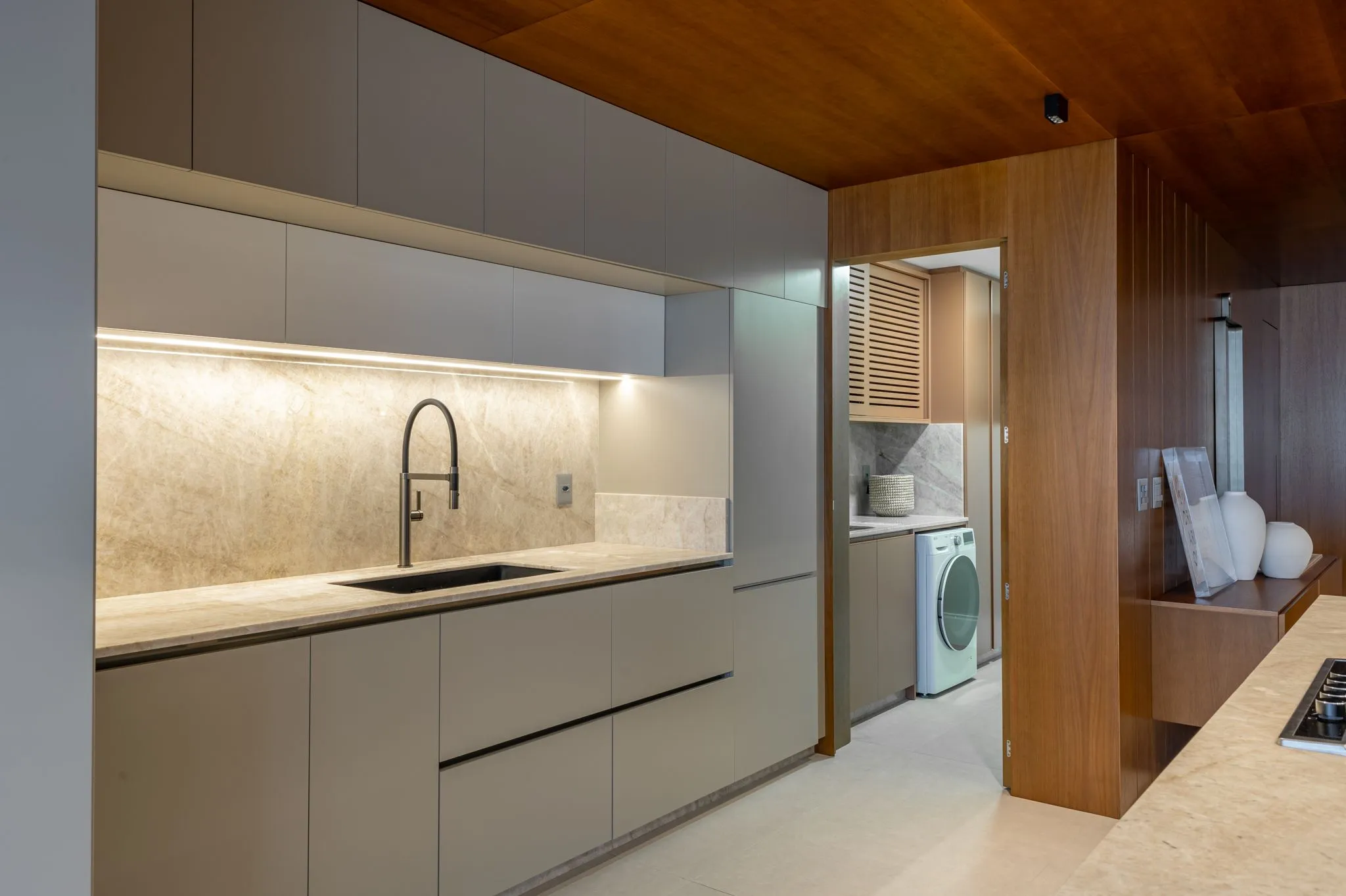 Imagem Apartamento à venda em Torres, Centro, com 4 quartos, 322m2