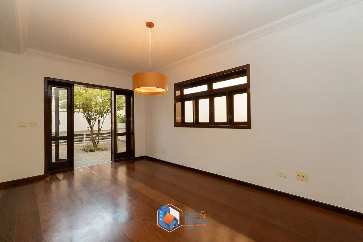 Imagem Casa de vila para venda em Indianópolis com 3 quartos, sendo 1 suíte, 239m²