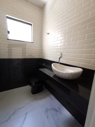 Imagem CASAL IMÓVEIS VENDE CASA NO CONDOMÍNIO JARDINS DO LAGO 4 SUÍTES PISCINA ADULTO E INFANTIL PRIVATIVA E SISTEMA FOTOVOLTAICA