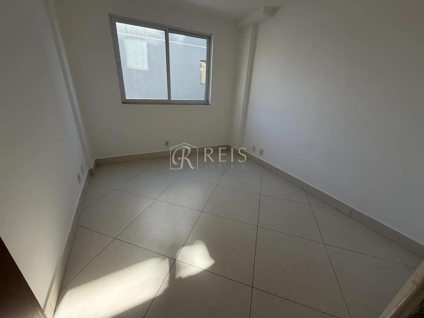 Imagem Apartamento para Venda em Rio das Ostras, Recreio, 2 dormitórios, 1 suíte, 2 banheiros, 1 vaga