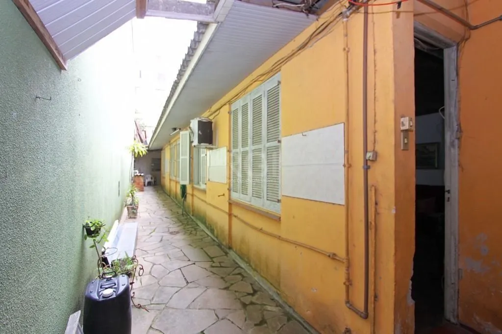 Imagem Terreno com Casa Para comprar com 3 dormitórios 111 m²